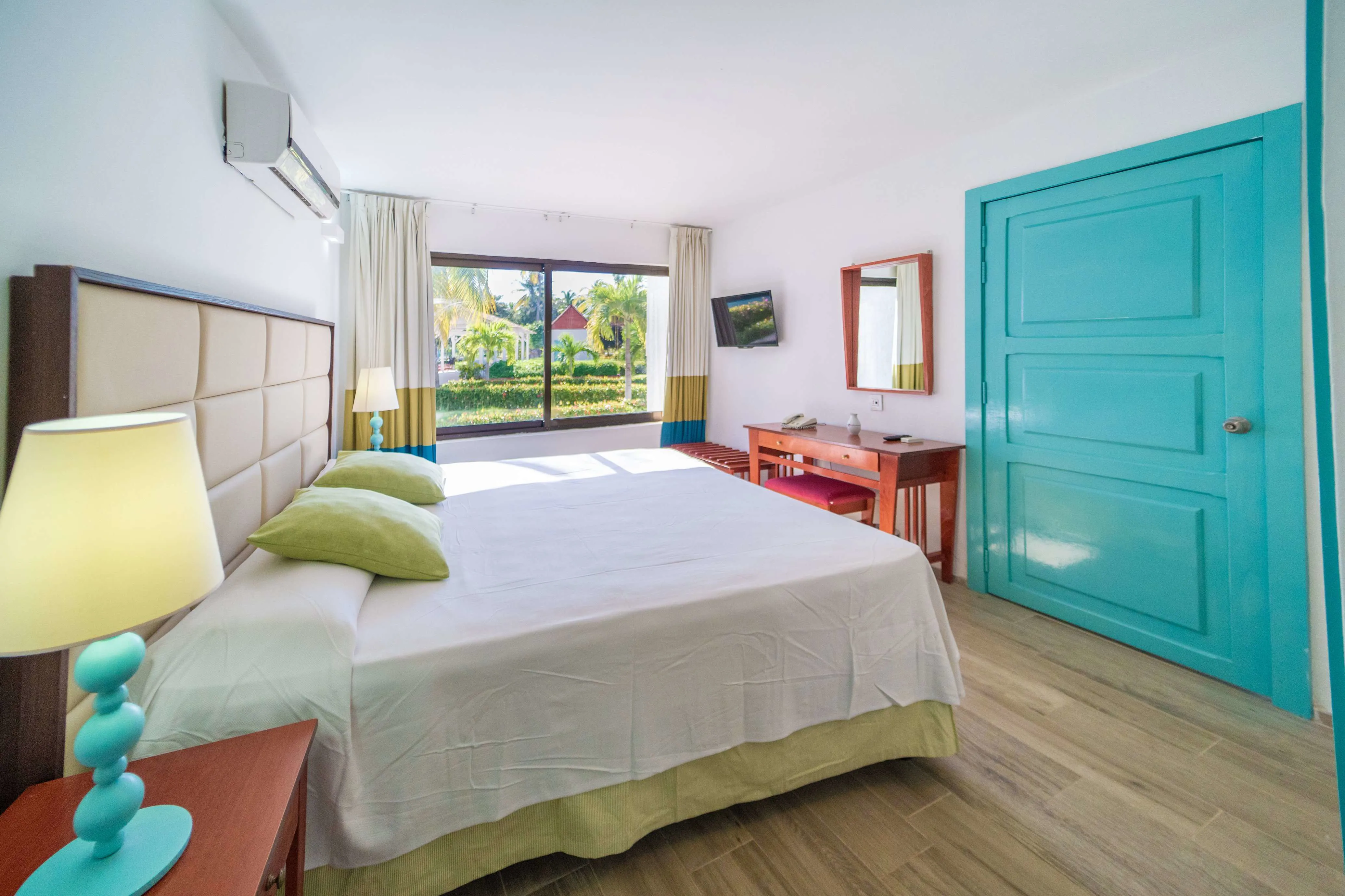 Image by Resonance Blu Santa Lucia