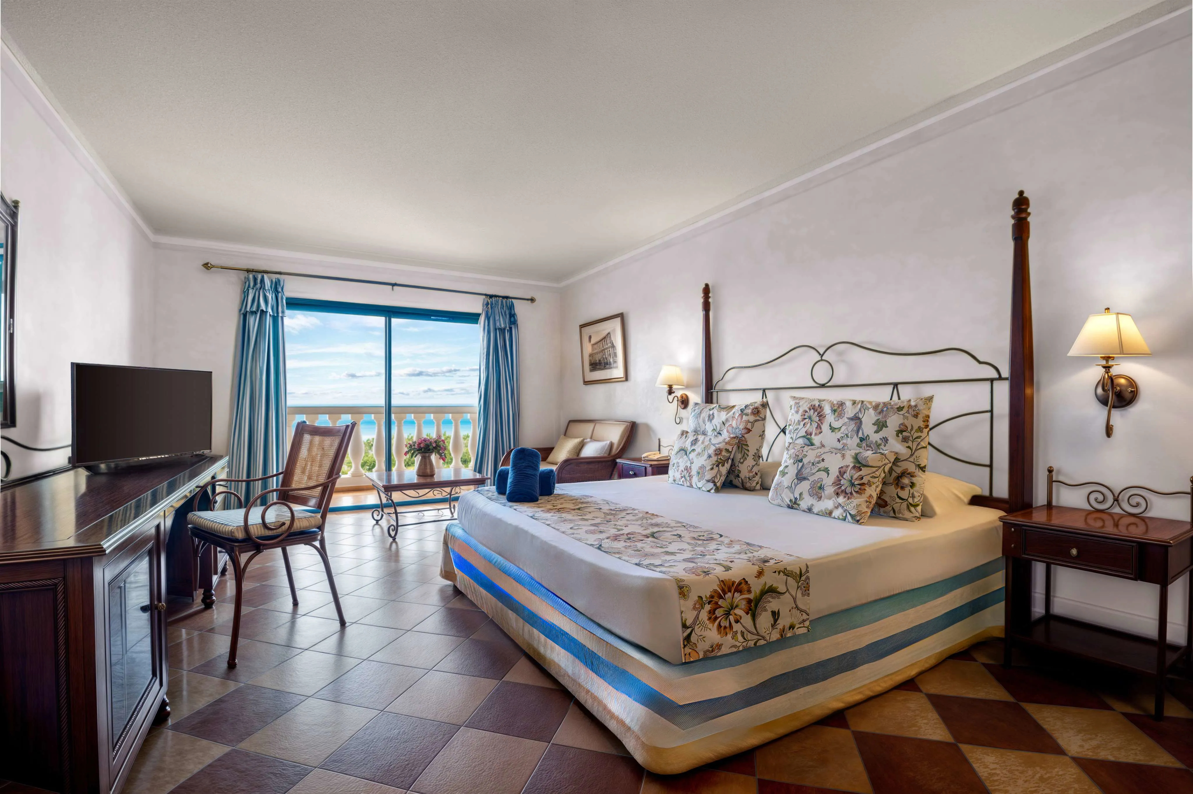 Image by Resonance Blu Santa Maria